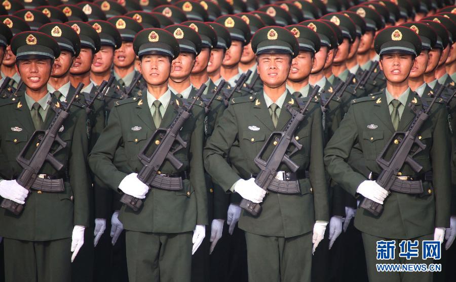 浓缩辉煌战史　传承英雄血脉——走进胜利日大阅兵徒步方队