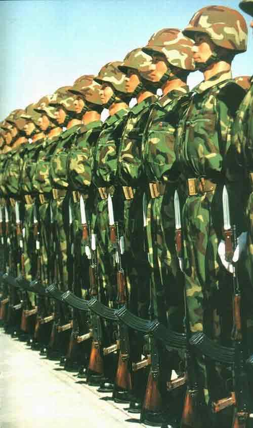 1999年国庆阅兵 中国与受阅方队一起迈向新世纪