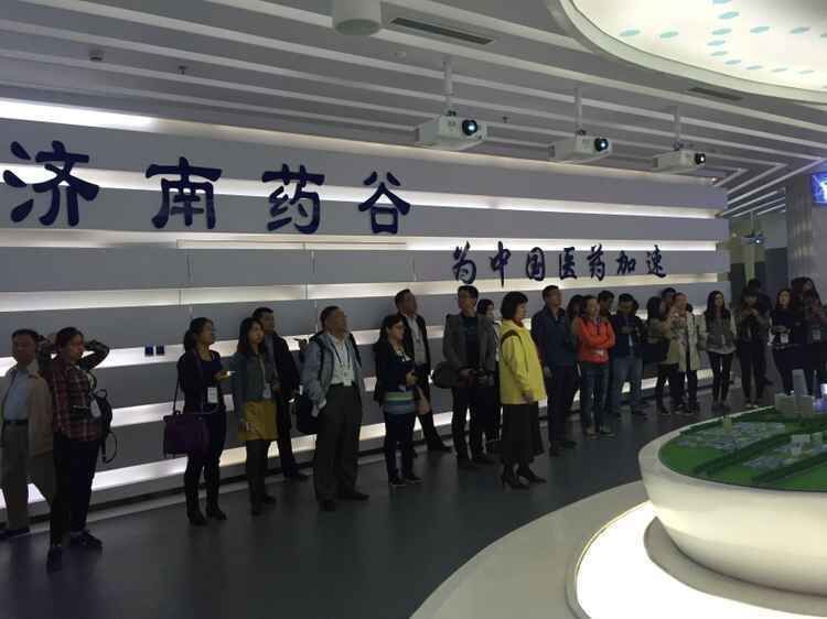 小鼠身上长出人类皮肤一只小鼠能卖12万 小鼠身上长出人类皮肤一只小鼠能卖12万