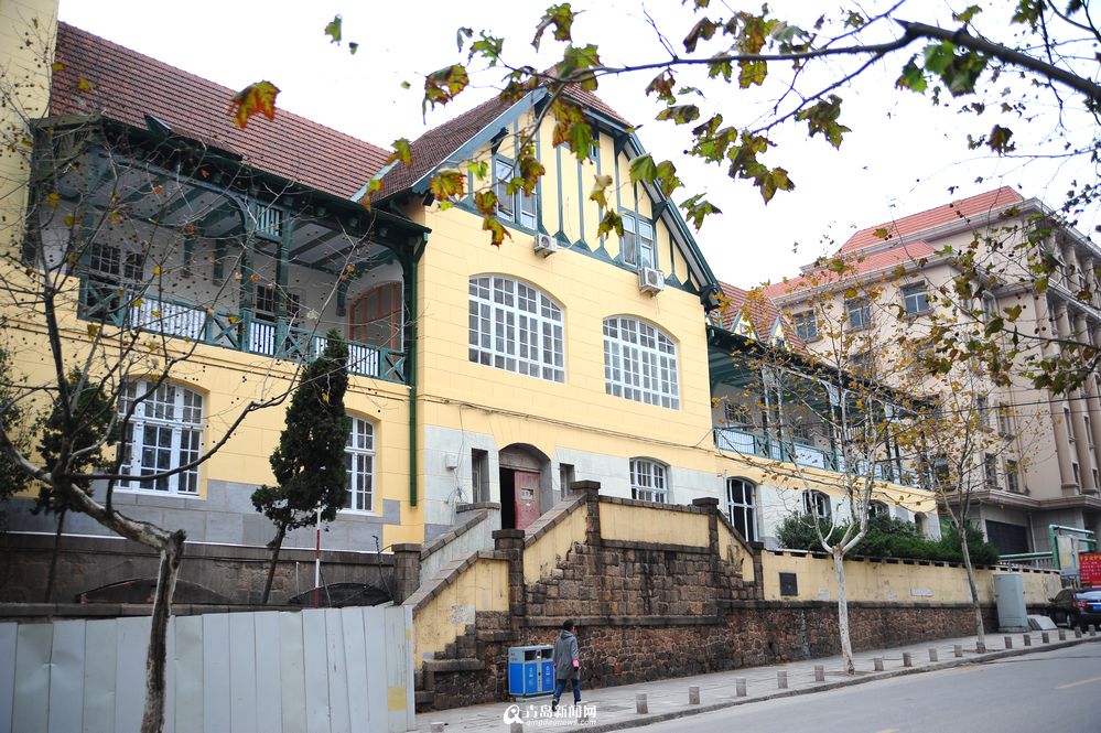 水兵俱乐部重塑尖顶