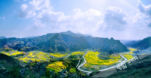 板桥溪十三寨全景. 黔江区旅游局供图 华龙网发