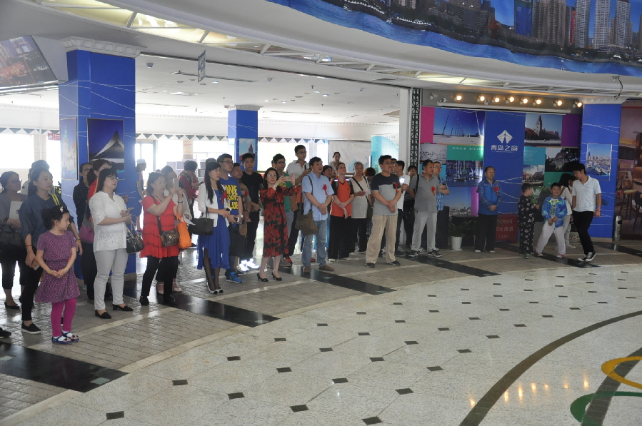 艺术家奉献20余幅优秀书画义卖 帮助困难人群