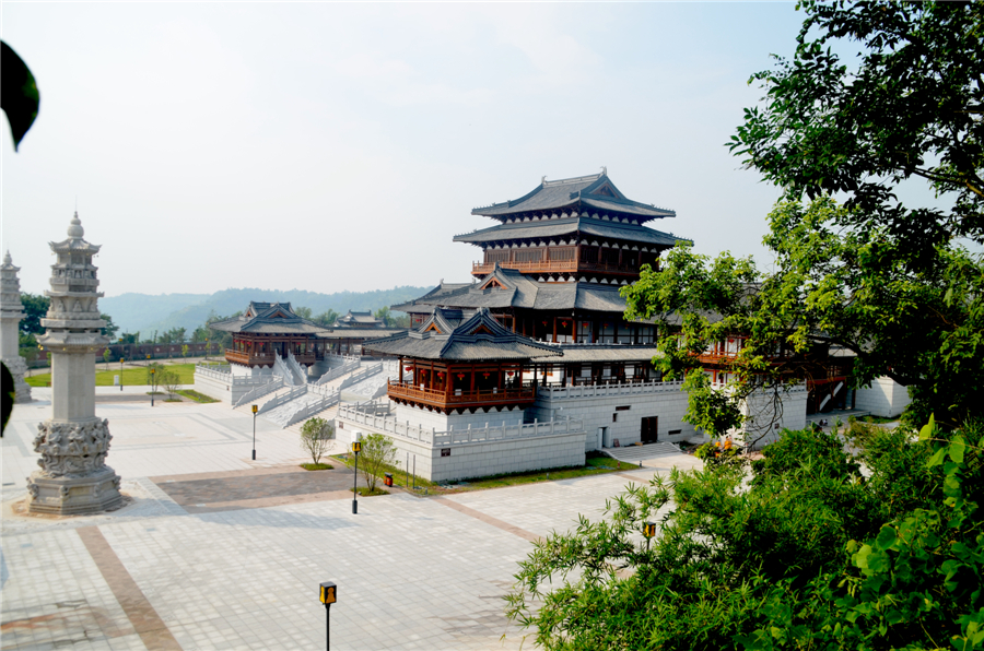 建成后的博物馆包括了以大足石刻艺术为主要内容的大型主题艺术展览