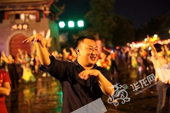 菩提山归来跳舞添寿 是什么让奥运冠军李雪芮点赞 菩提山归来跳舞添寿 是什么让奥运冠军李雪芮点赞