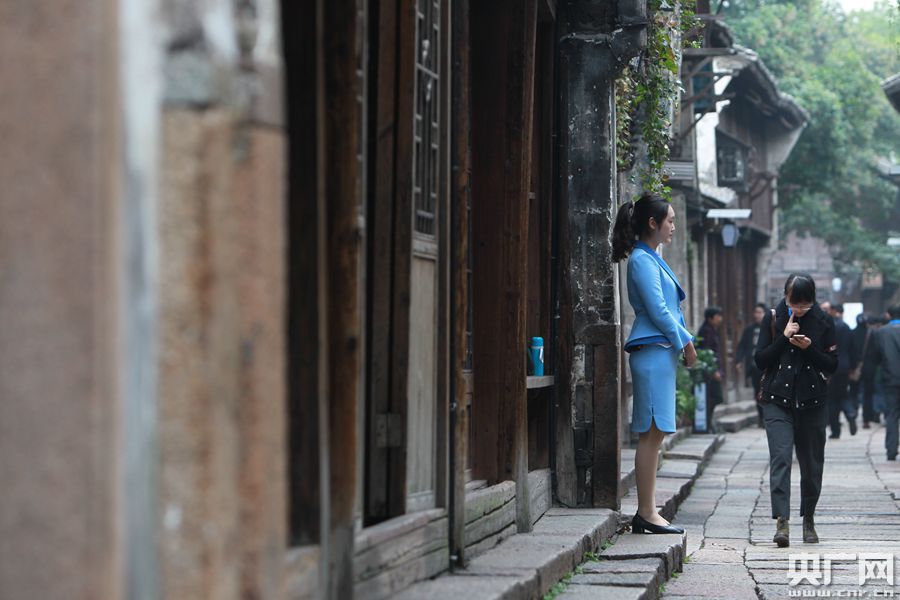 乌镇古街体现互联网元素 静待大会开幕