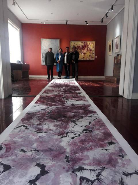 “心相·金晶个展”开幕 为岛城人带来视觉盛宴