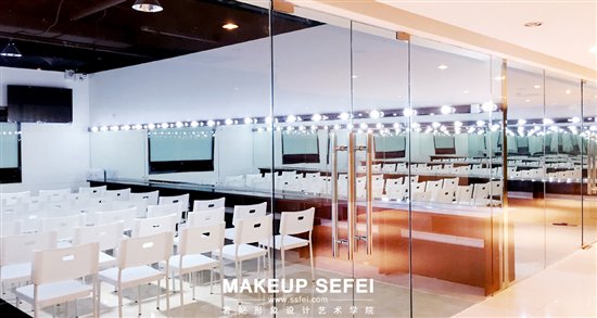韩式半永久化妆挣钱吗?成都哪个学校好?