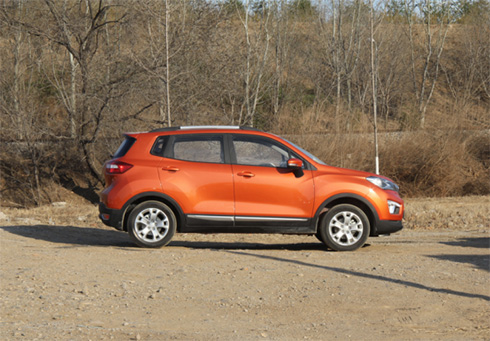 6万元小型SUV推荐:英致G3S对比长安CS15