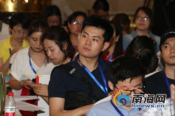 海南旧机场华丽转身变城市CBD 网媒记者赞生态宜居