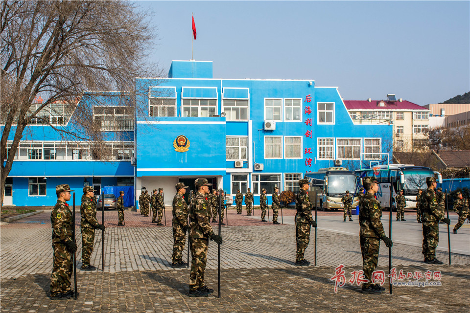 青岛边防支队新兵训练忙