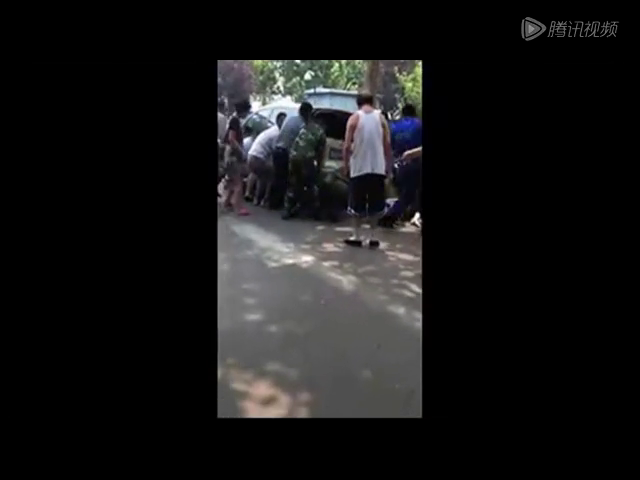 临沂“女版药家鑫”撞人后脱衣阻拦救护车救人