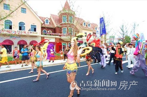 英伦商业街内异国巡游活动