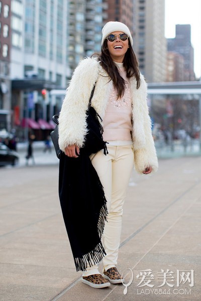  4个搭配秘笈 简单基本款也能穿出新意象 