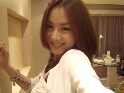 芒果台翻拍剧挑战三观:江铠同模仿宋慧乔雷人