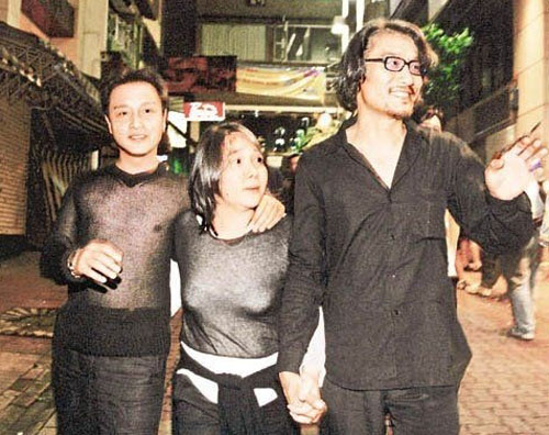 女主播被封集邮女王 香港巨星型男全都玩个遍