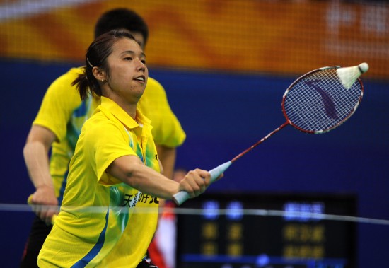 图文-全运羽球郑波/田卿获得亚军田卿殊死一搏