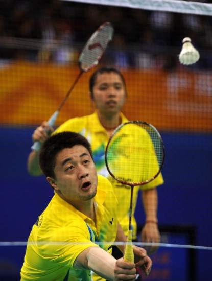 图文-全运羽球郑波/田卿获得亚军郑波回球下网